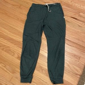 Vuori dark green performance joggers